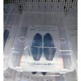 Cutie din plexiglas pentru pastrat pantofi