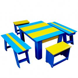 Set bicolor masuta cu scaunele si bancute pentru gradina