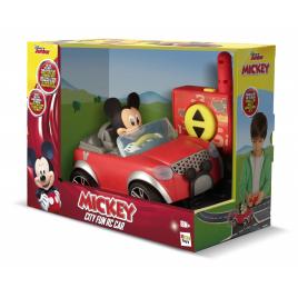 Mickey si pilotii de curse masinuta in oras cu telecomanda