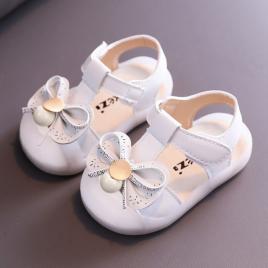 Sandalute albe pentru fetite - nice (marime disponibila: marimea 25)